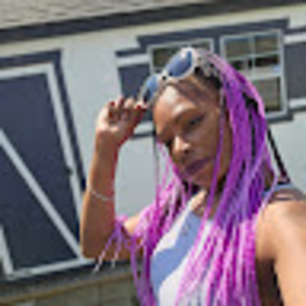 Meet your Posher, Cici